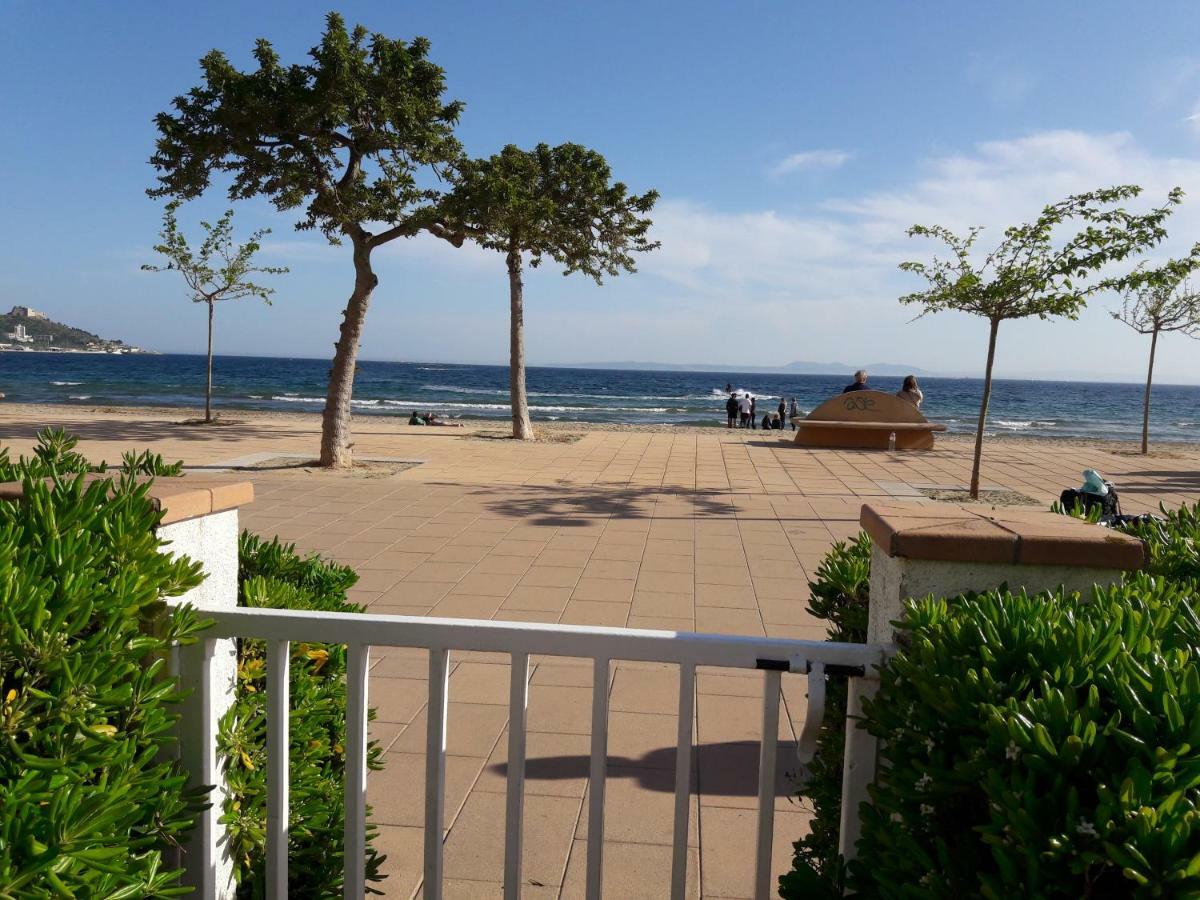 Residencia Platja De Roses Apartment Bagian luar foto